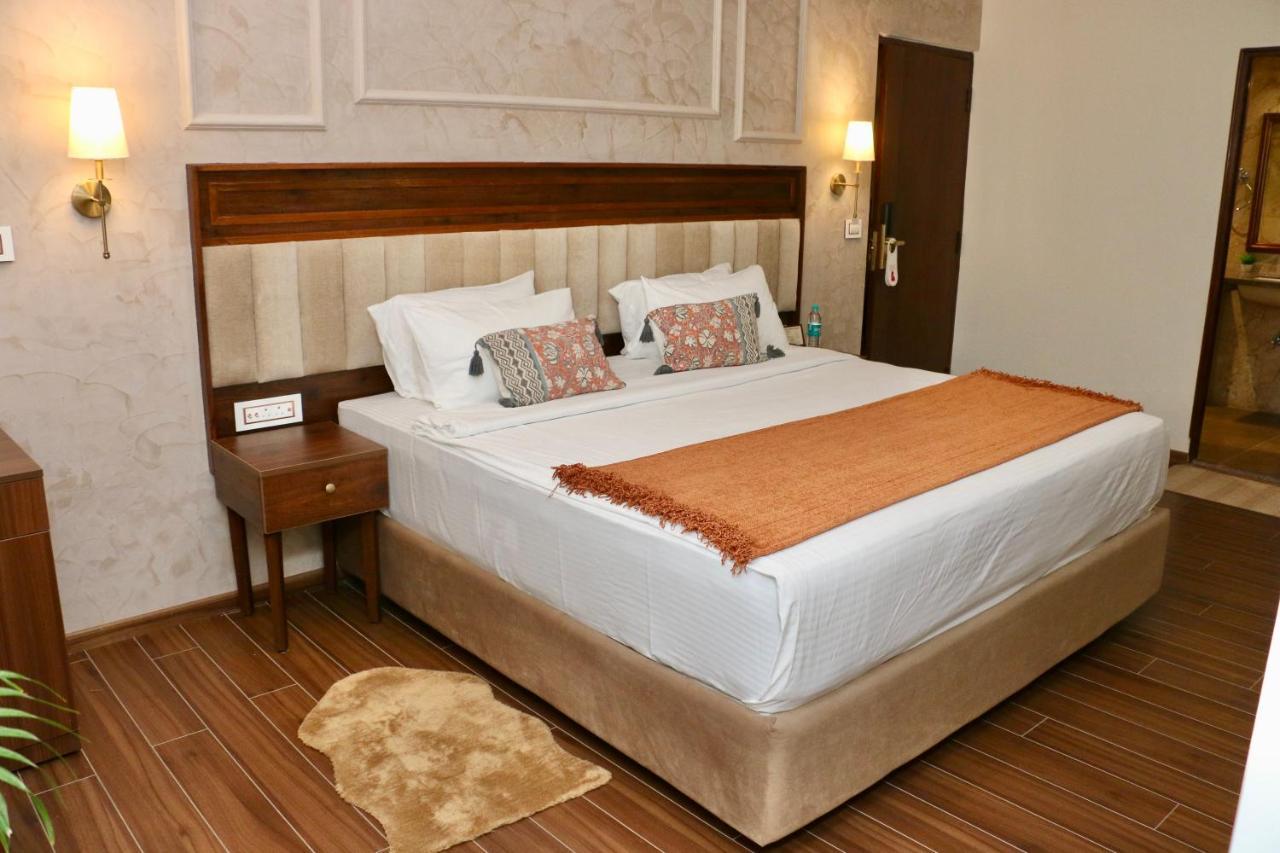 Nalapad'S Hotel Bangalore International מראה חיצוני תמונה
