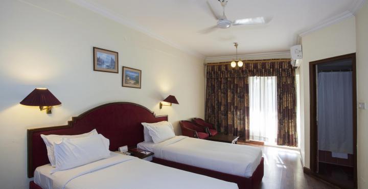 Nalapad'S Hotel Bangalore International מראה חיצוני תמונה