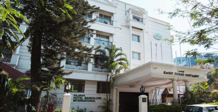 Nalapad'S Hotel Bangalore International מראה חיצוני תמונה