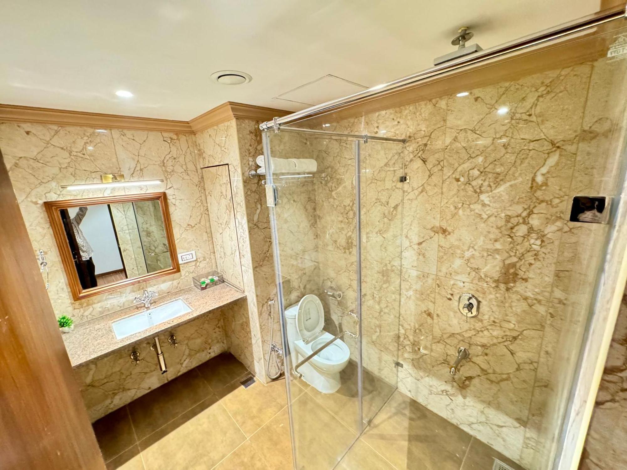 Nalapad'S Hotel Bangalore International מראה חיצוני תמונה