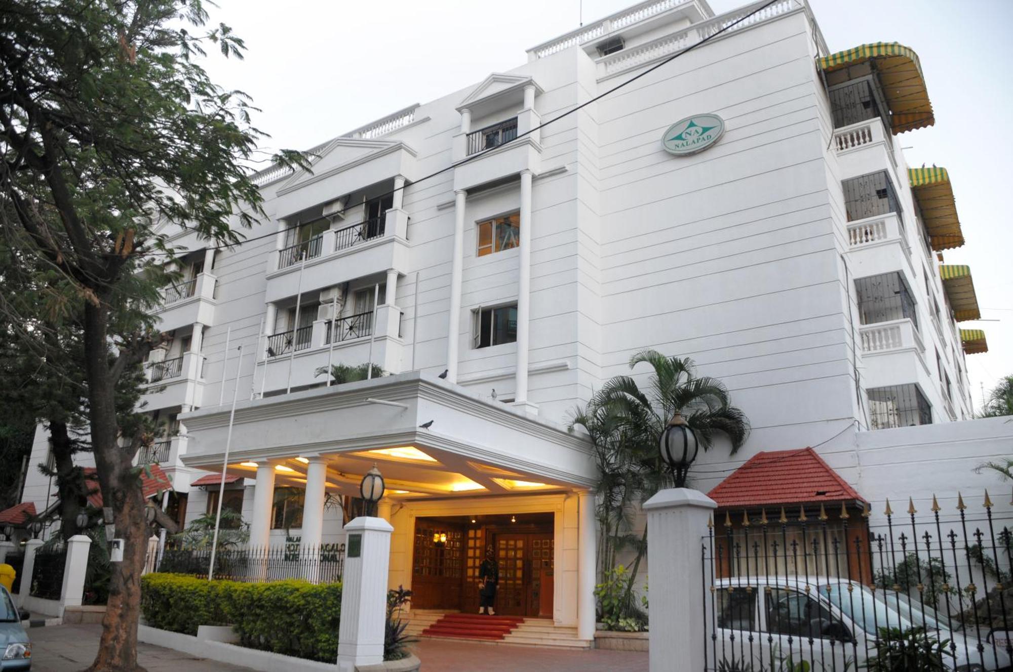 Nalapad'S Hotel Bangalore International מראה חיצוני תמונה