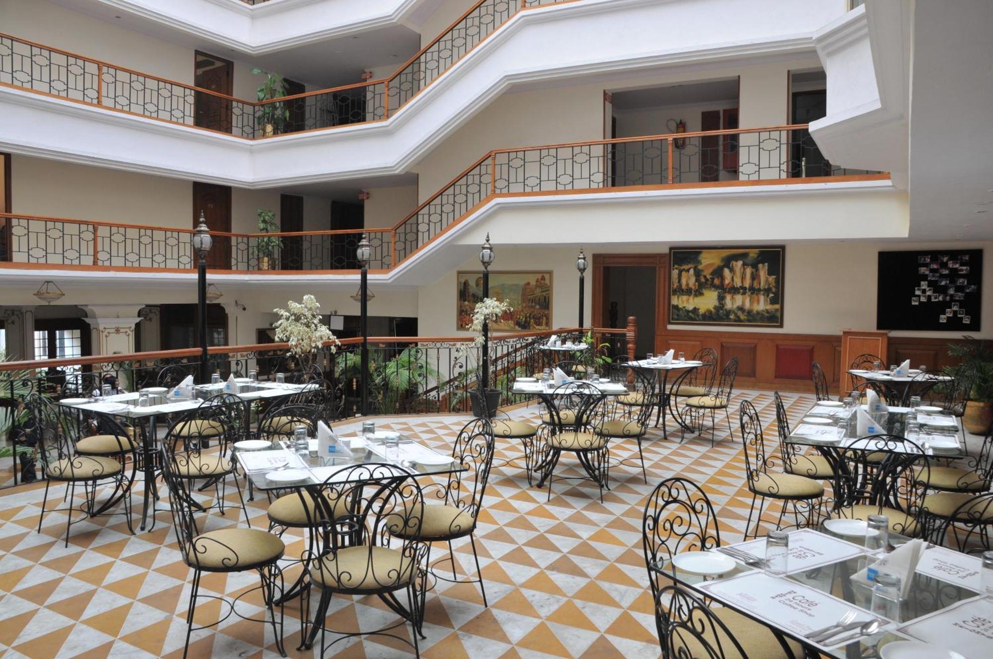 Nalapad'S Hotel Bangalore International מראה חיצוני תמונה