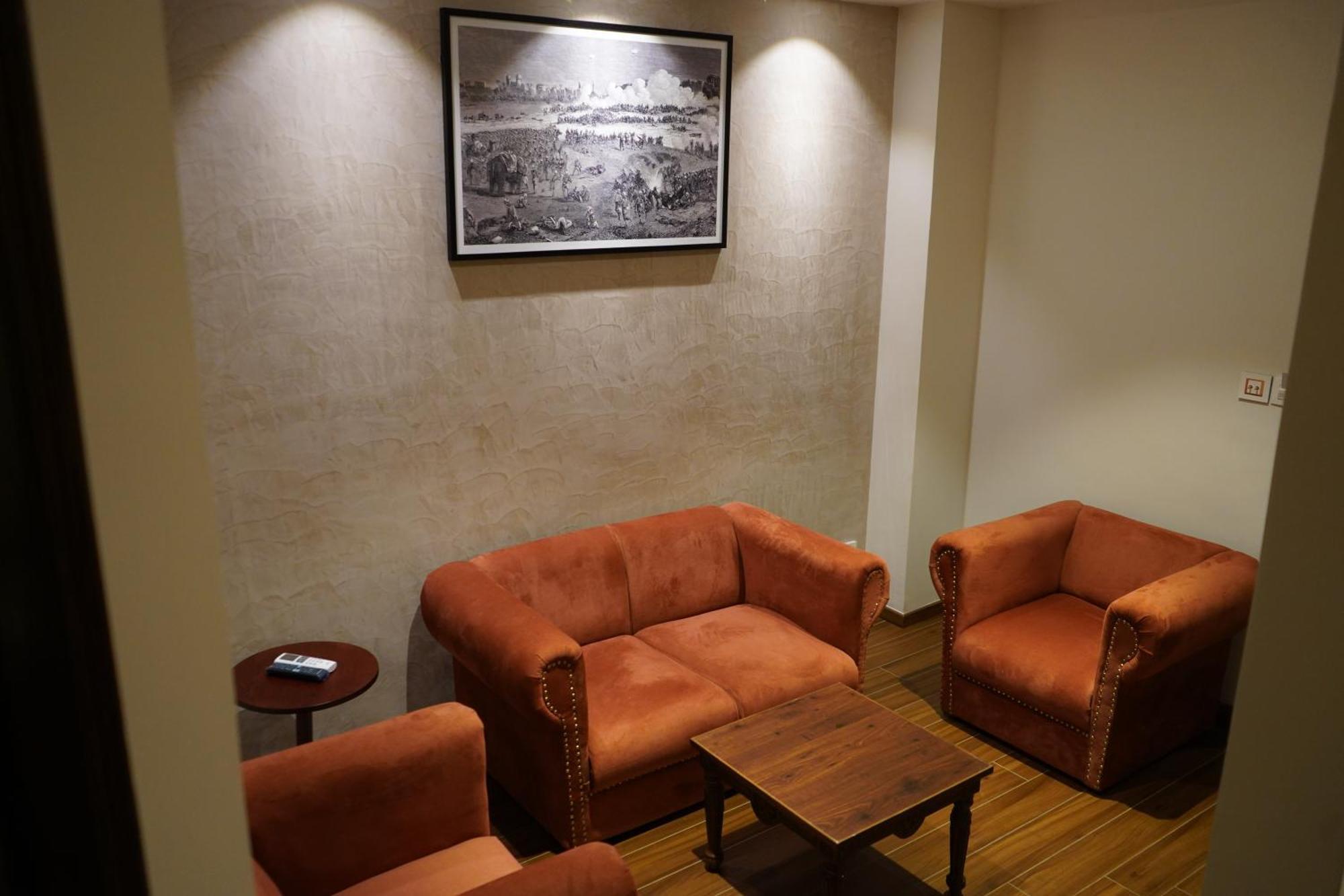 Nalapad'S Hotel Bangalore International מראה חיצוני תמונה