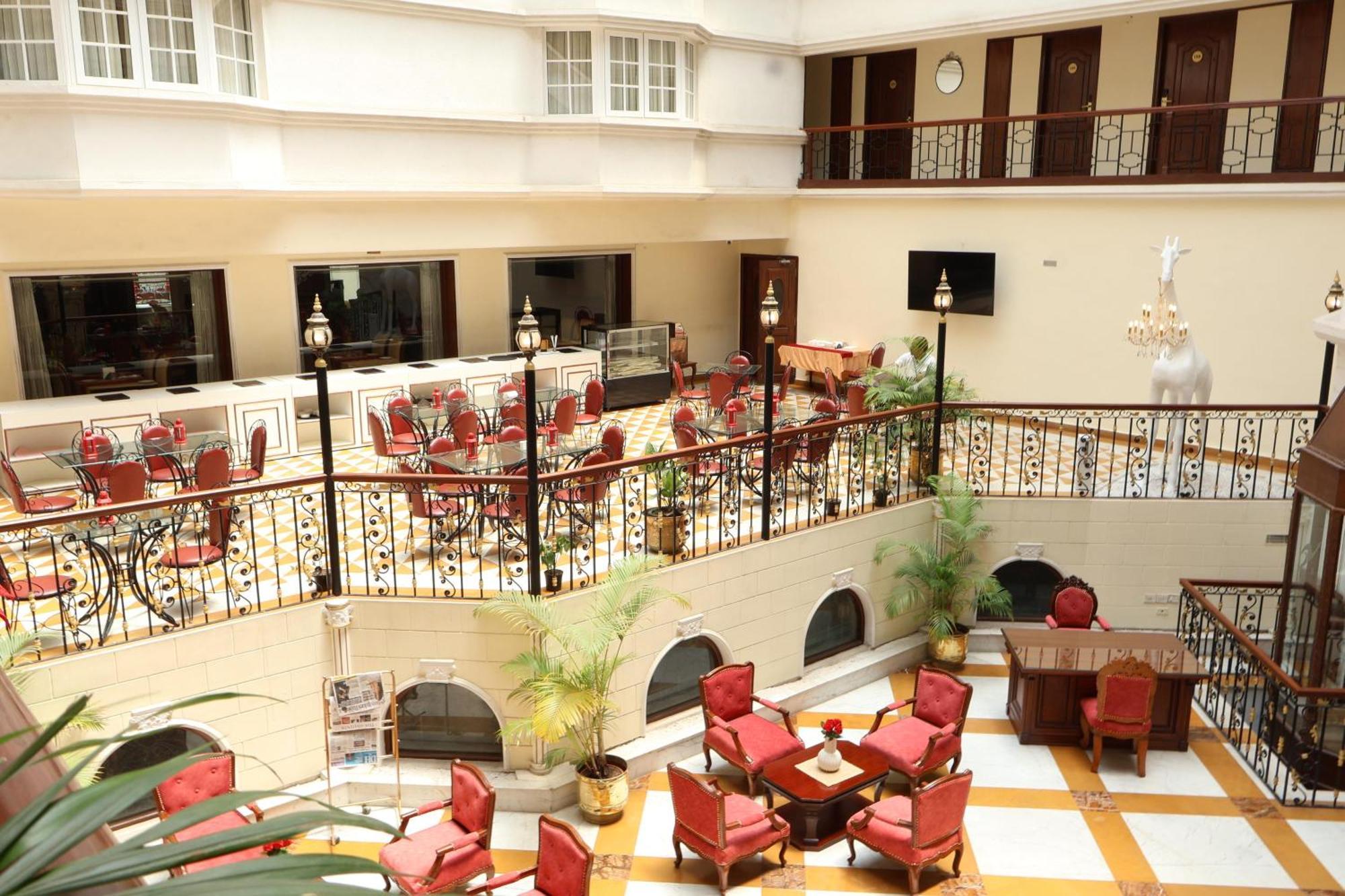 Nalapad'S Hotel Bangalore International מראה חיצוני תמונה