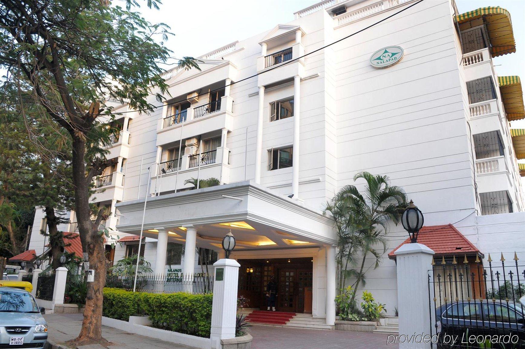 Nalapad'S Hotel Bangalore International מראה חיצוני תמונה