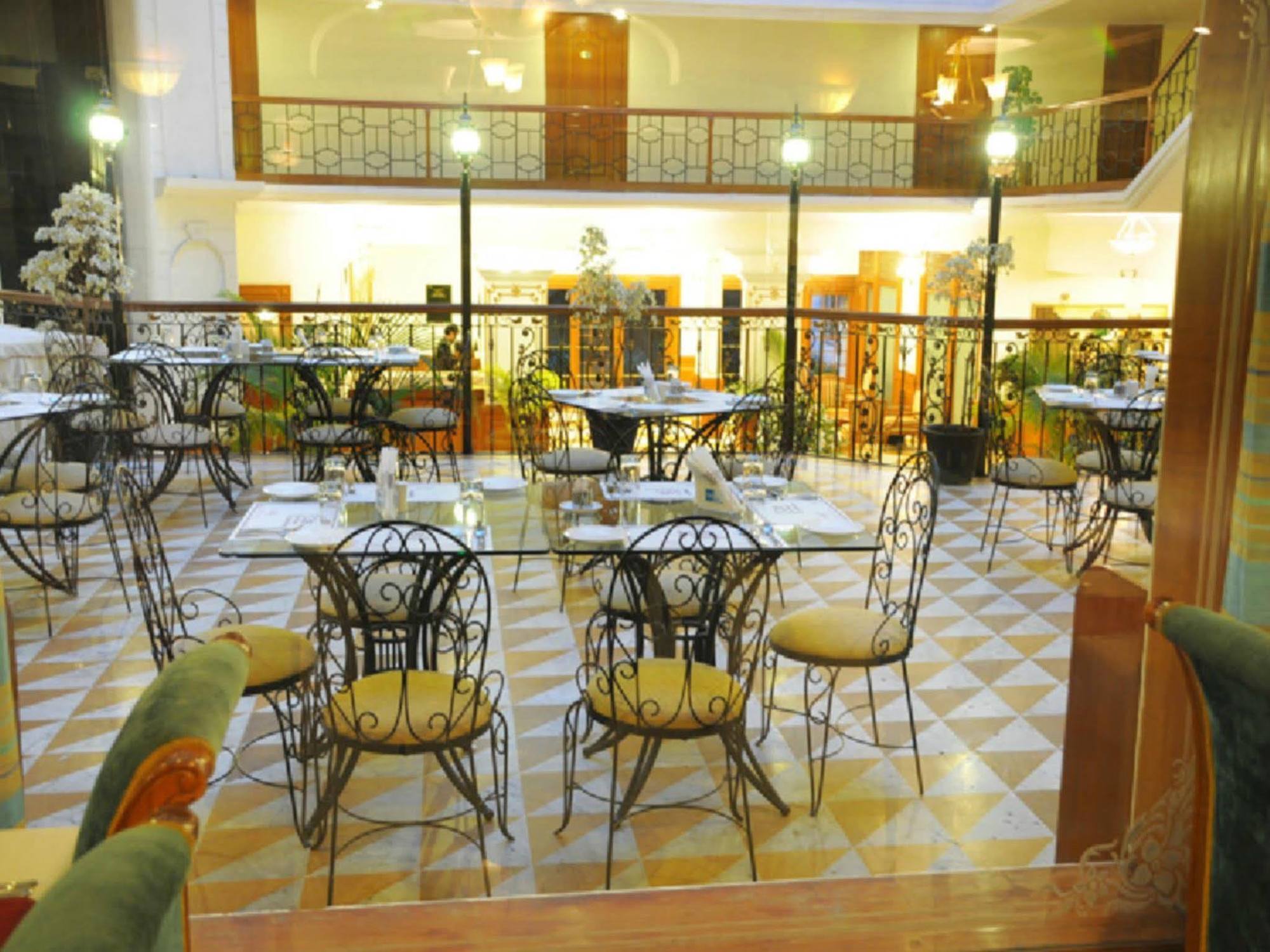 Nalapad'S Hotel Bangalore International מראה חיצוני תמונה